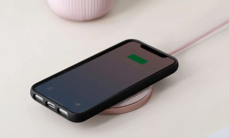Space-Saving Power: Best Wireless Charging Pad for Multiple Devices 